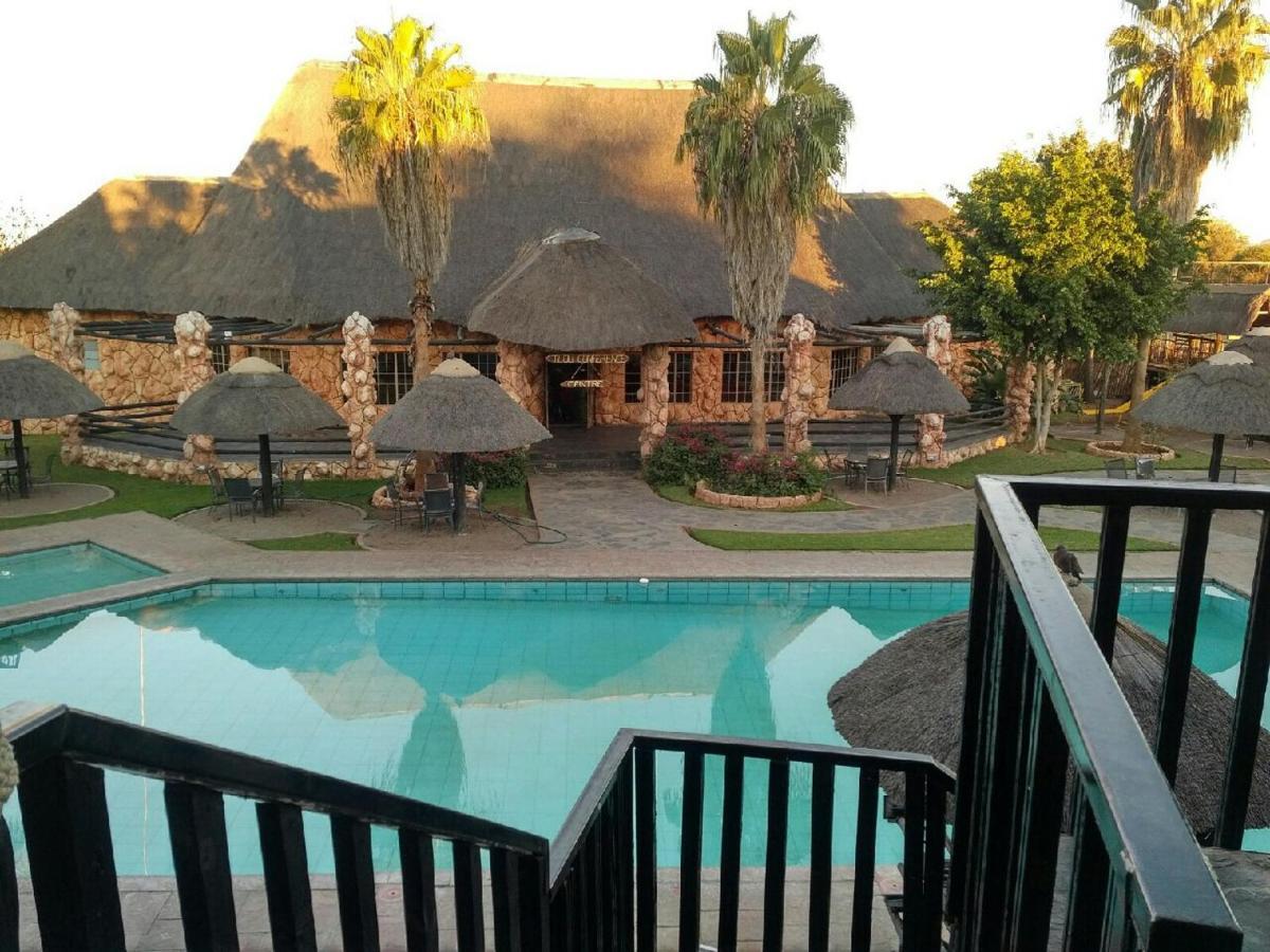 גאבורון The Big Five Lodge מראה חיצוני תמונה